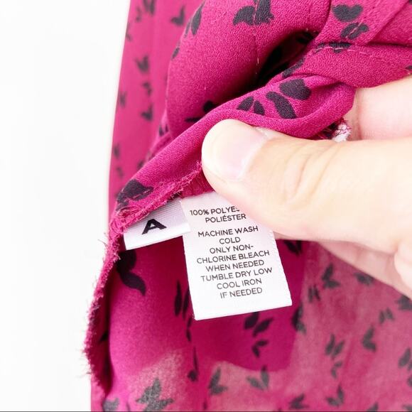 Ann Taylor Loft Pink Butterfly Button Down Blouse Sz XS - Picture 5 of 6